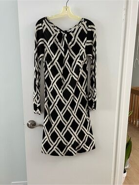 Banana Republic Black & Cream Geometric Long-Sleeve Dress